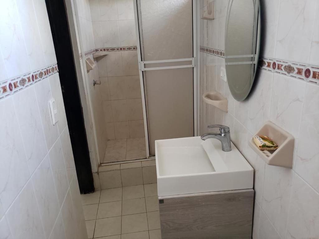 San Andrés Posada Coral Breeze Habitacion Tercer Piso מראה חיצוני תמונה